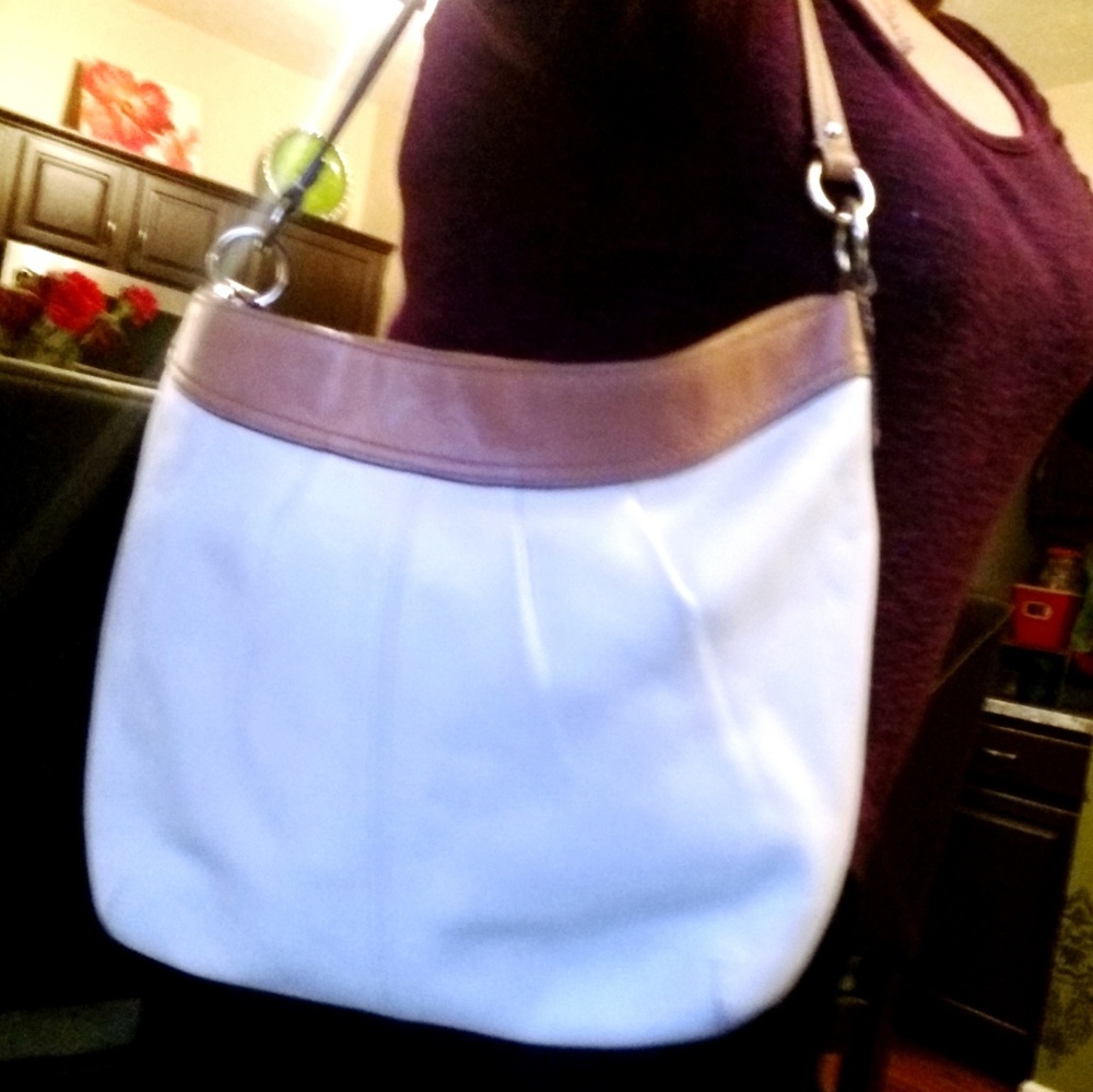 COACH Hobo White and Tan Handbag-Roomy